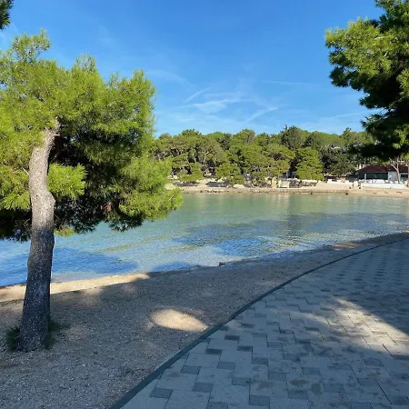Oliva Mobile Camping Park Soline